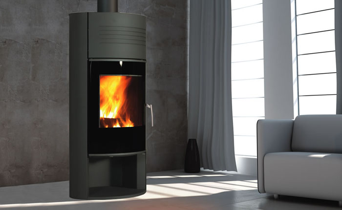 poele-bois-ilam-noir-porte-verre