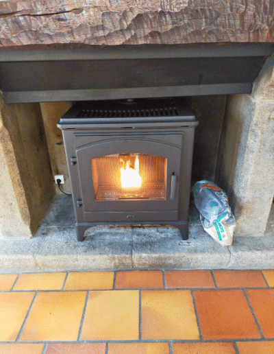 Installation poêle à granulés dans cheminée